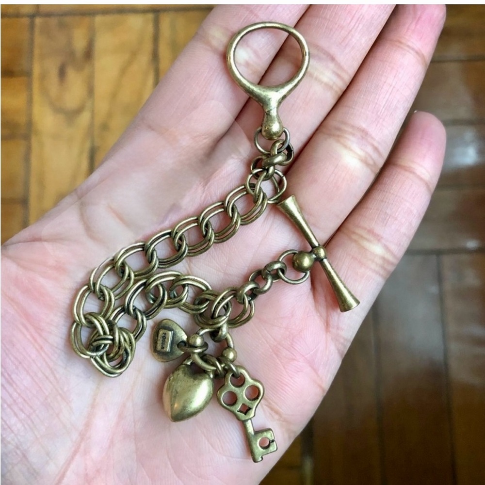 FOSSIL Antiqued Gold “Key to My Heart” Charm Bracelet with free Gift Bag - Picture 5 of 7